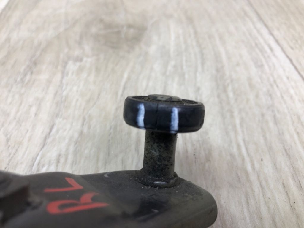 68320-08020 | Ролик зсувних дверей верхній задн. лів. TOYOTA SIENNA 11-16 - Фото 6