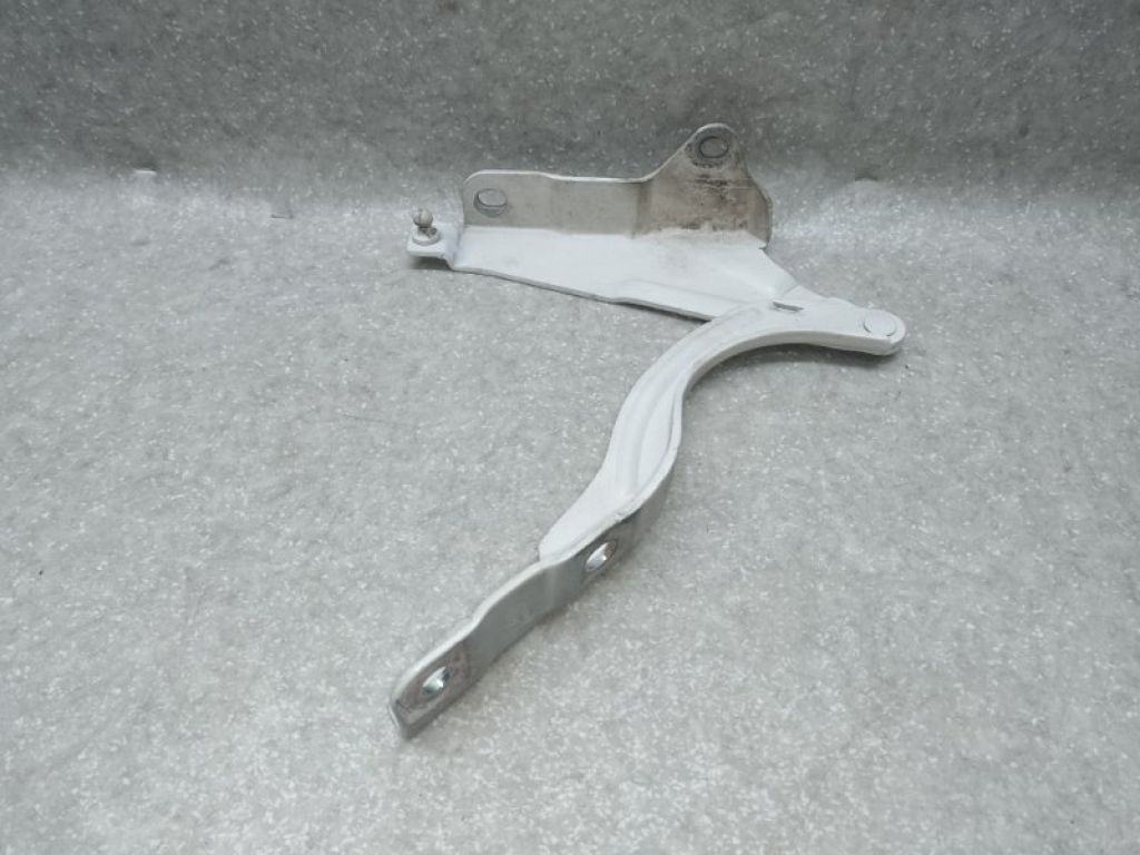 79110-3S000 | Петля капоту лів. HYUNDAI SONATA YF 10-14