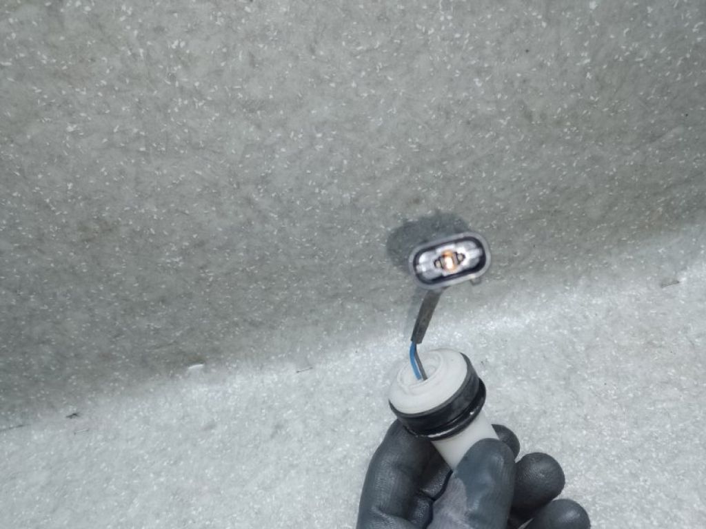 98520-3F000 | Датчик рівня бачка омивача передн. HYUNDAI SONATA YF 10-14 - Фото 3