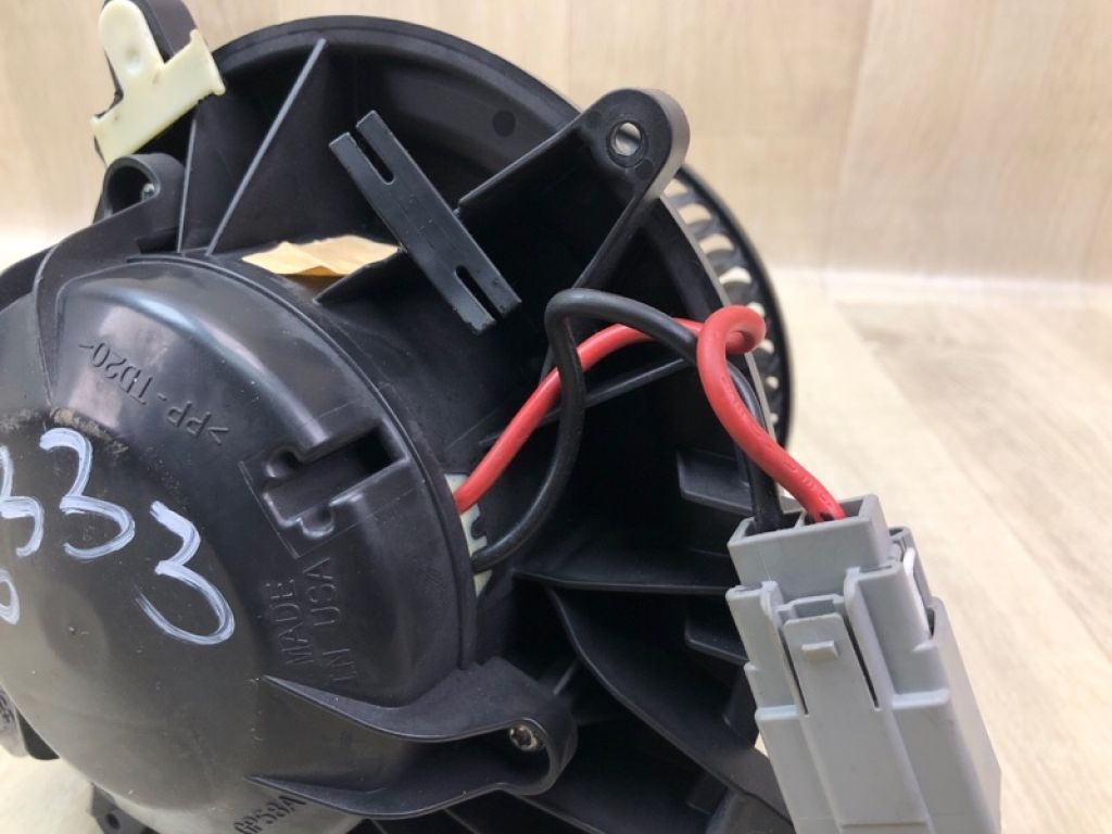 FR3Z-19805-B | Моторчик печки FORD MUSTANG 15- - Фото 6