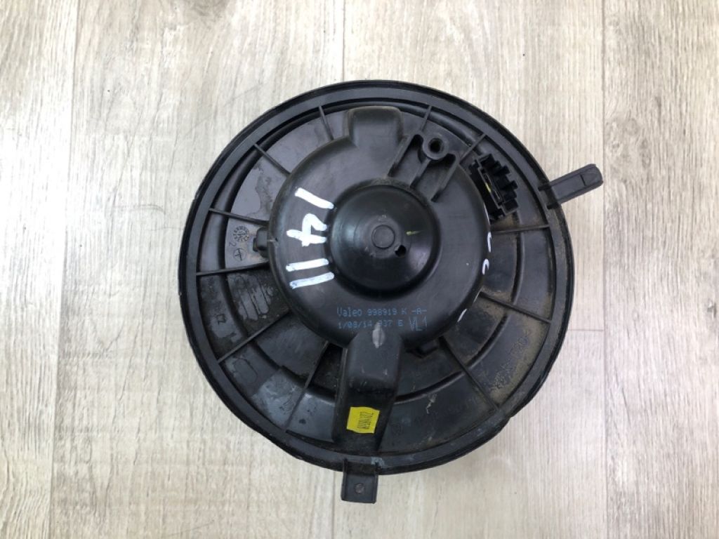 1K1 819 015 E | Моторчик пічки VOLKSWAGEN JETTA USA 10-17 - Фото 4