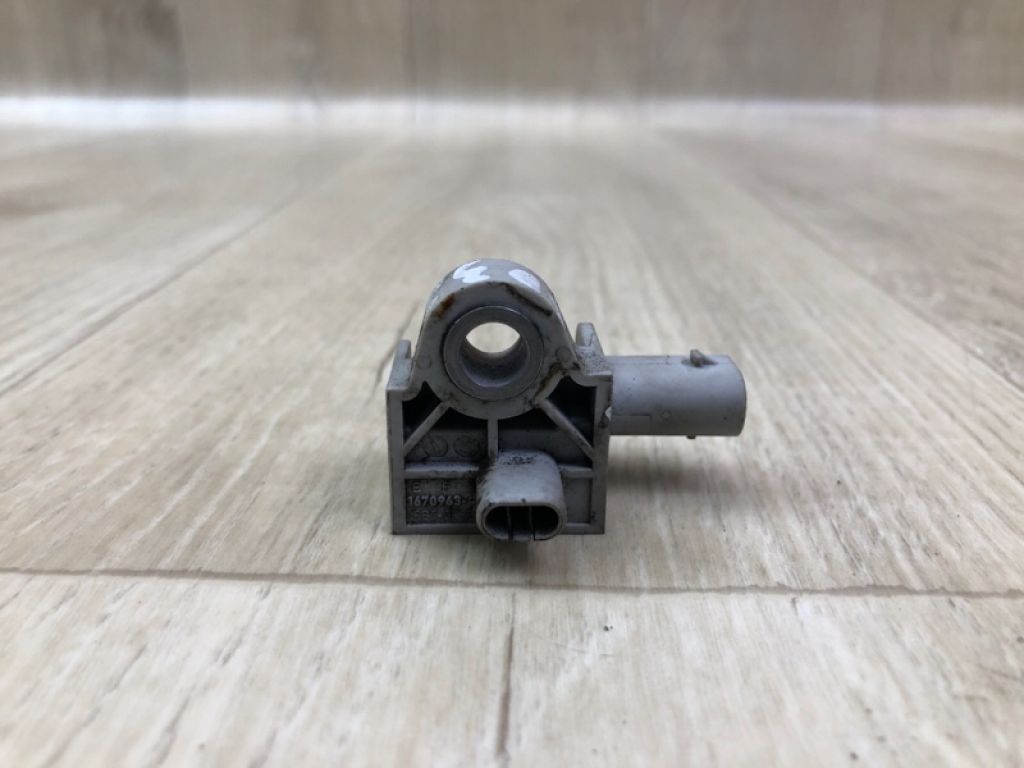 5K0 959 659 A | Датчик удара передн. VOLKSWAGEN JETTA USA 10-17 - Фото 2