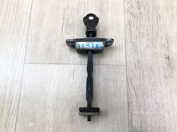 Обмежувач дверей задн. лів. KIA RIO FB 17-