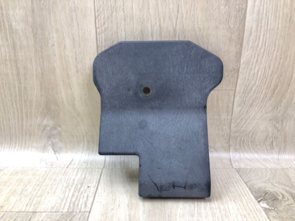 62572-CG000 | Кронштейн решетки радиатора INFINITI FX S50 03-08