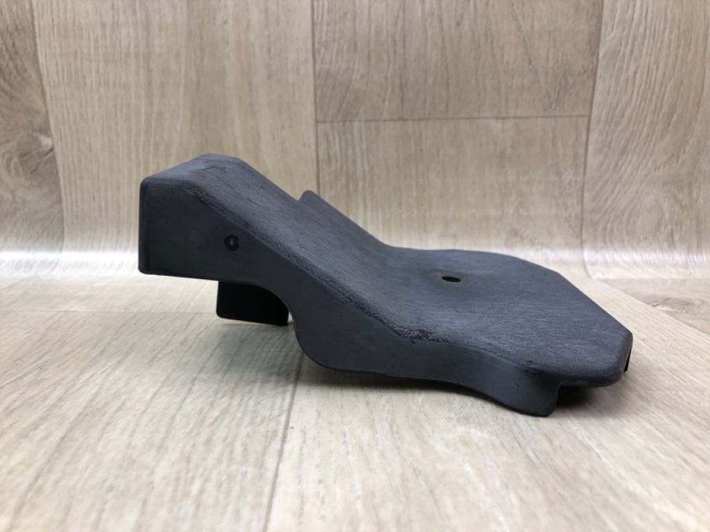 62572-CG000 | Кронштейн решетки радиатора INFINITI FX S50 03-08 - Фото 2