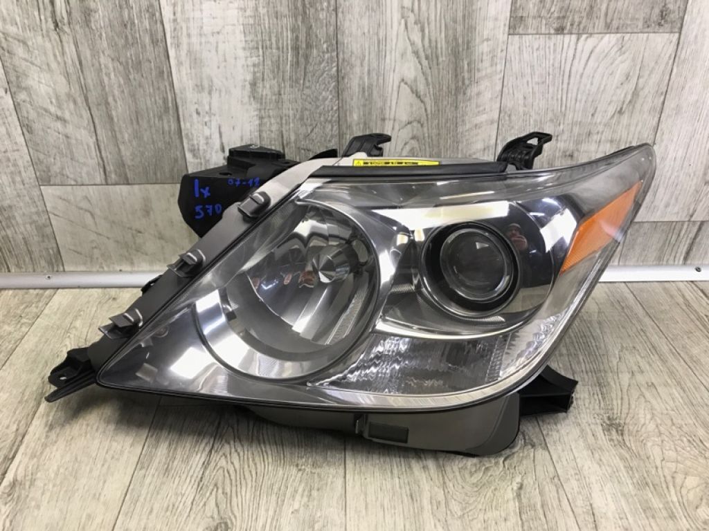 8118560D21 | Фара лів. LEXUS LX570 07-15