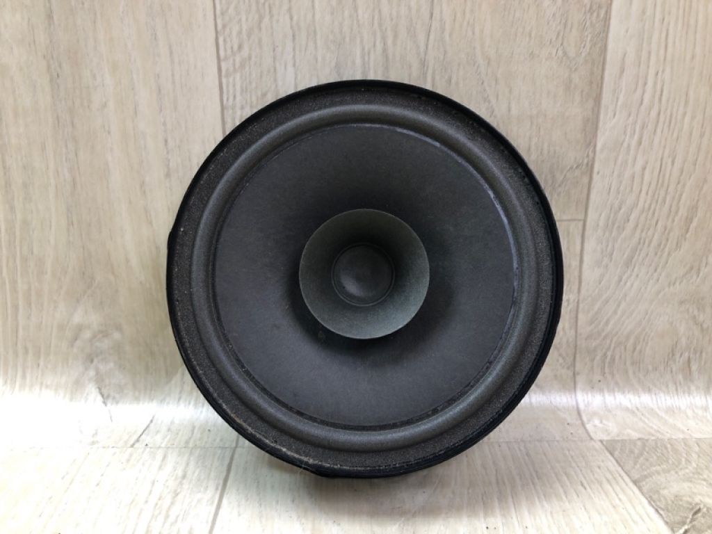 5C6 035 710 A | Динамік задн. прав. VOLKSWAGEN JETTA USA 10-17