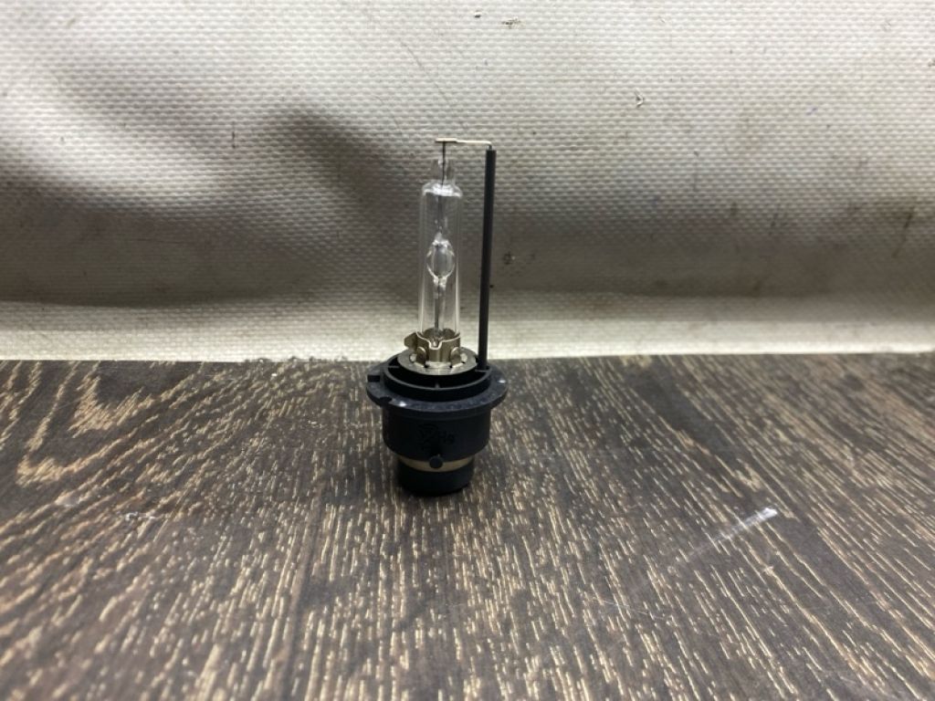 85122 | Лампа ксенон TOYOTA