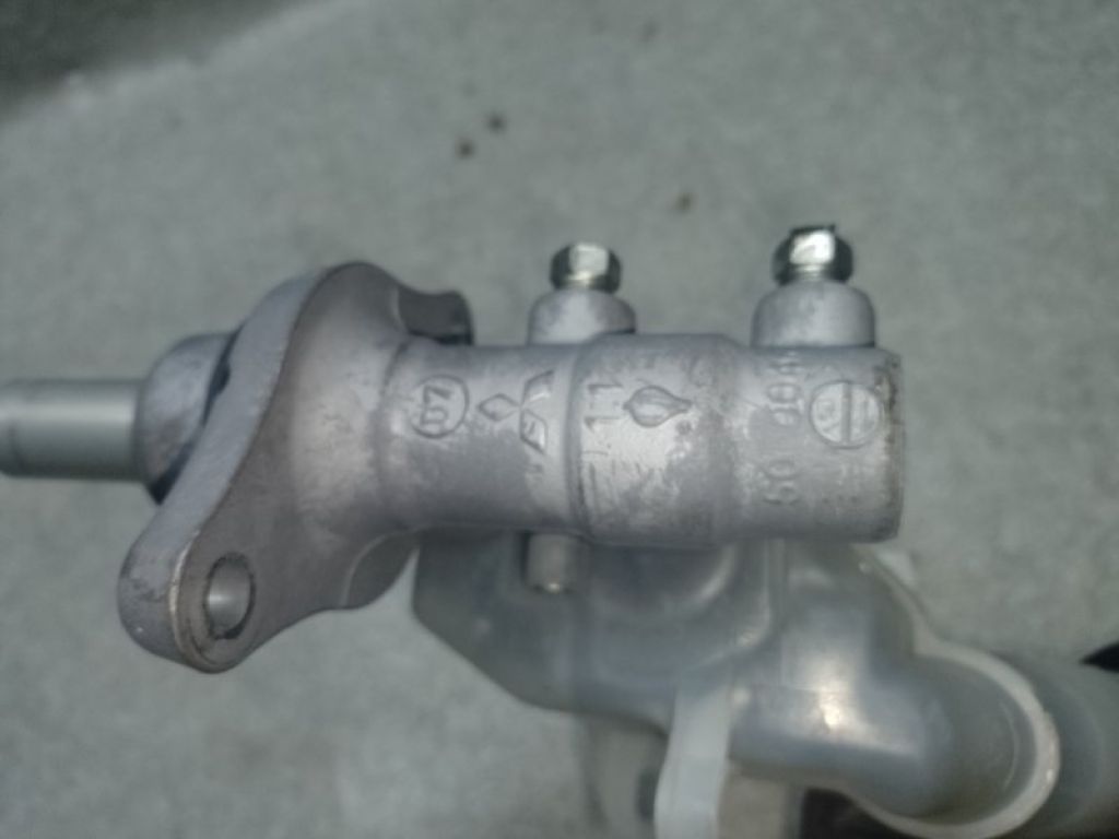 4625A199 | Головний гальмівний циліндр MITSUBISHI OUTLANDER XL 05-13 - Фото 5