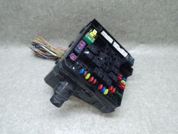 Блок запобіжників моторний відсік MITSUBISHI OUTLANDER XL 05-13