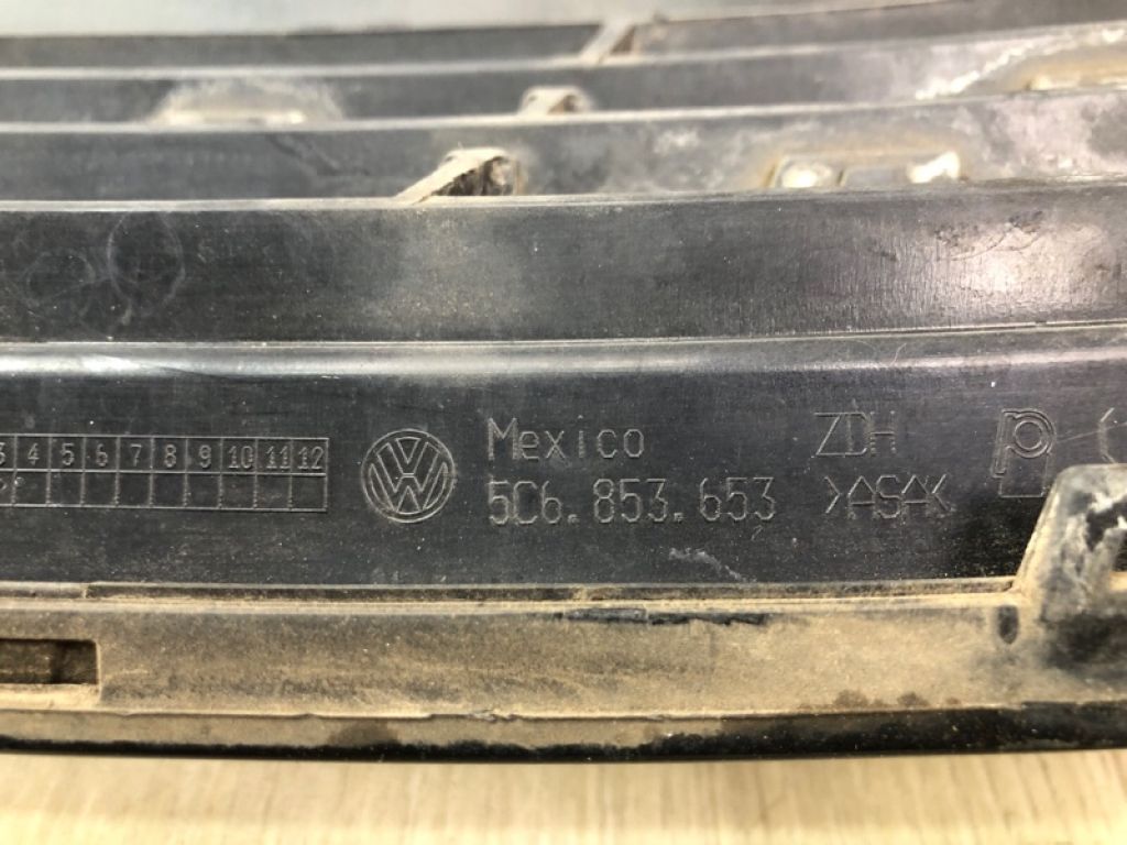 5C6 853 651 A ZLL | Решітка радіатора VOLKSWAGEN JETTA USA 10-17 - Фото 7