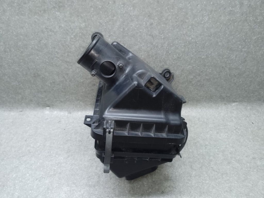 1500A195 | Корпус повітряного фільтра MITSUBISHI OUTLANDER XL 05-13 - Фото 3