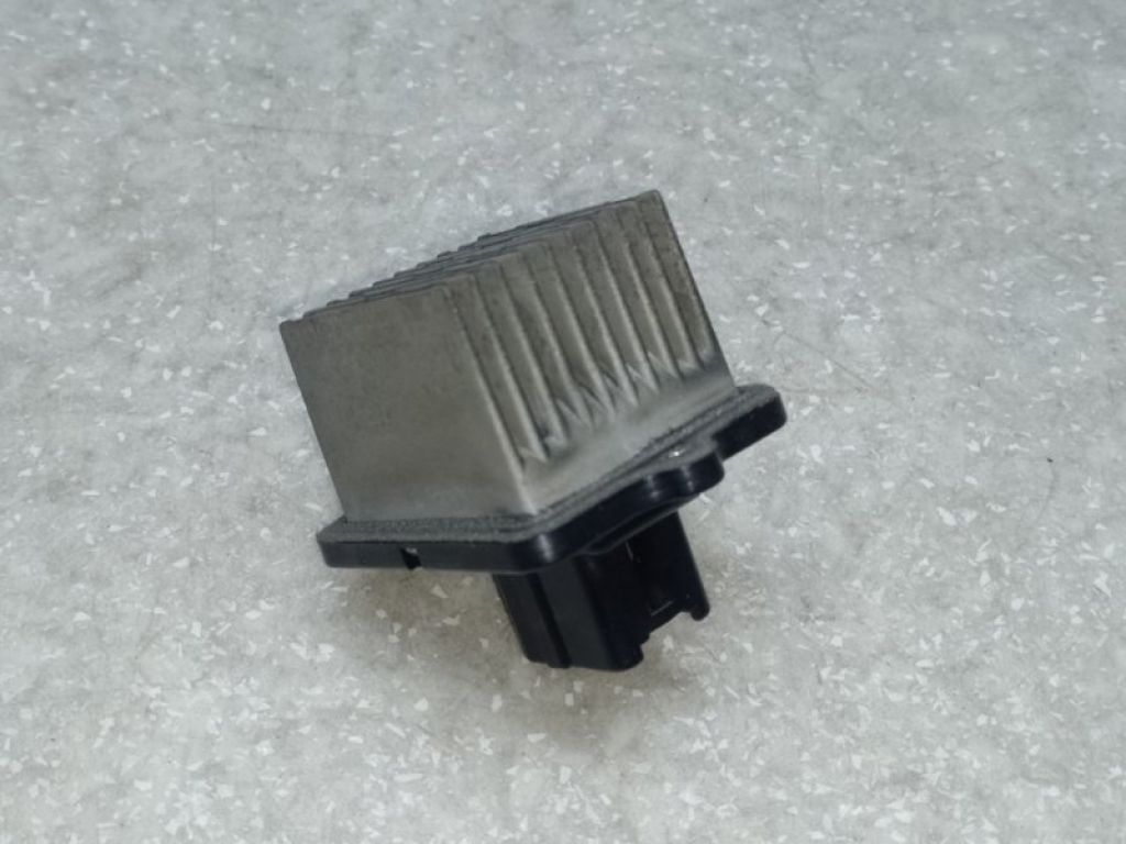 7802A006 | Резистор пічки MITSUBISHI OUTLANDER XL 05-13