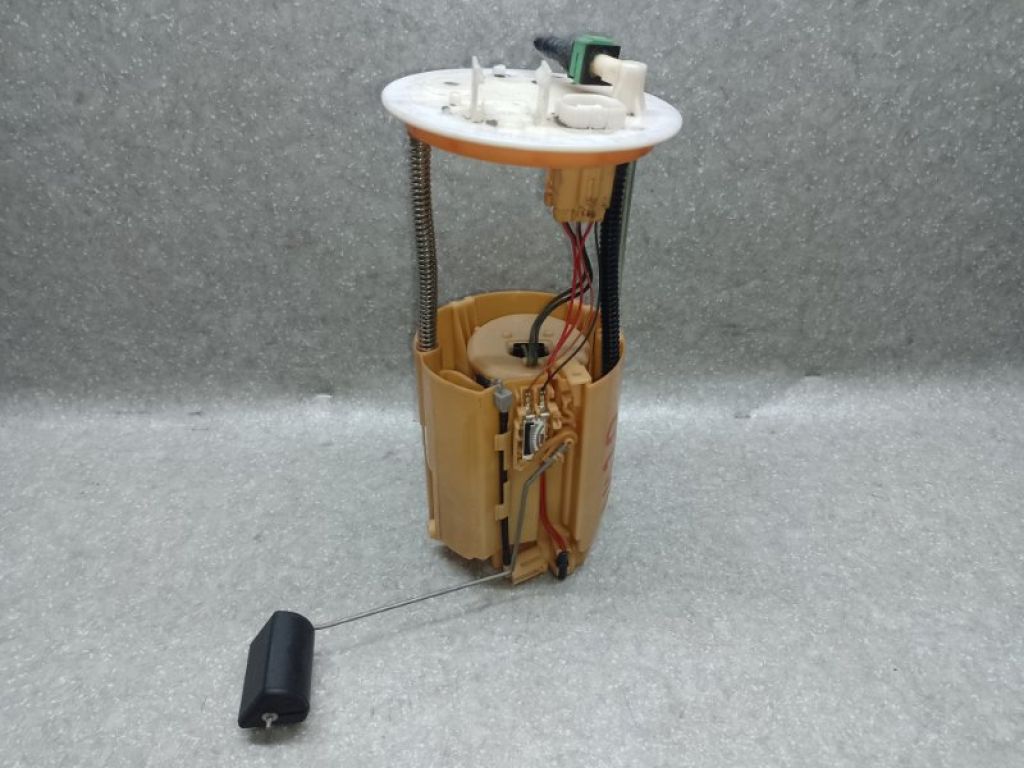 1760A236 | паливний насос MITSUBISHI OUTLANDER XL 05-13