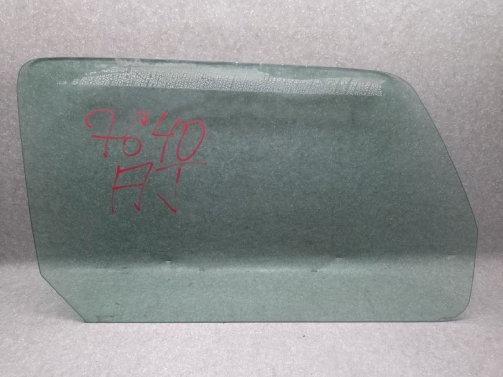 15094400 | Скло дверей передн. прав. HUMMER H3 05-10