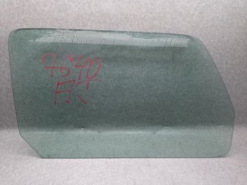 Скло дверей передн. прав. HUMMER H3 05-10