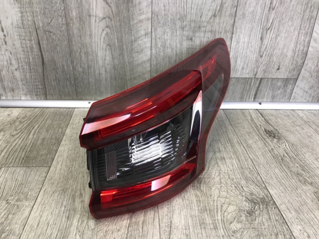 26550-HV00A | Ліхтар зовнішній прав. NISSAN QASHQAI/ROGUE SPORT 14- - Фото 2