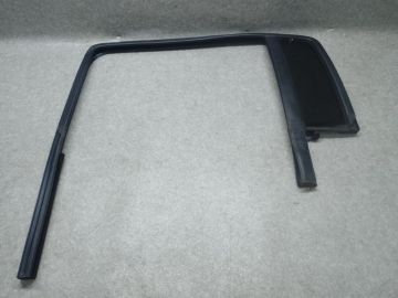 Скло дверей глухе задн. лів. HUMMER H3 05-10