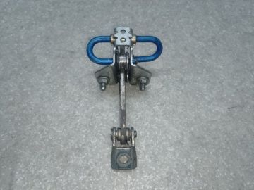 Ограничитель двери передн. HUMMER H3 05-10