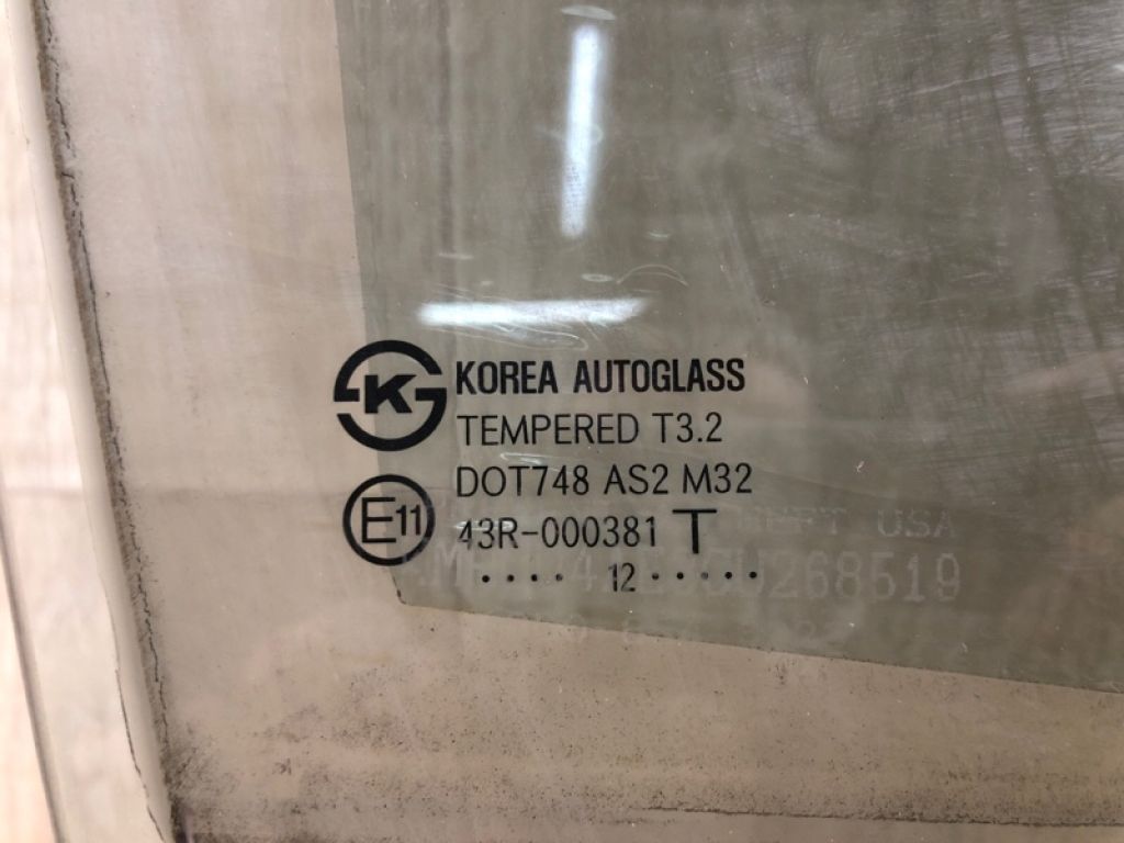 824210U010 | Скло дверей передн. прав. HYUNDAI ACCENT RB 10- - Фото 4