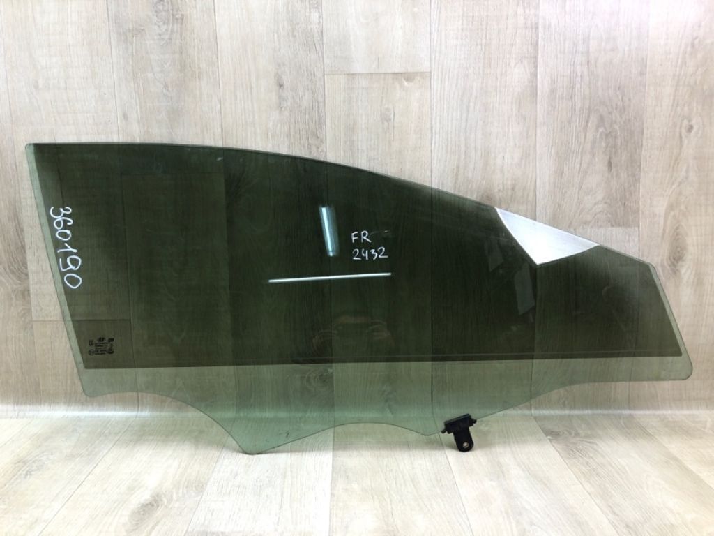 824213X021 | Скло дверей передн. прав. HYUNDAI ELANTRA MD 10-15