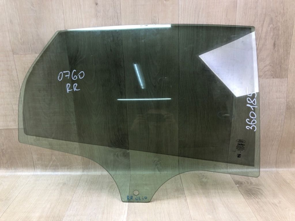 CP9Z-5825712-A | Скло дверей задн. прав. FORD FOCUS 10-18