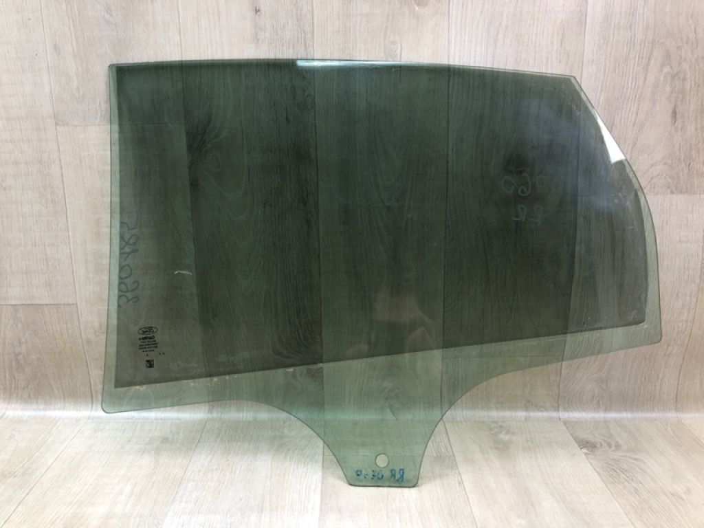 CP9Z-5825712-A | Скло дверей задн. прав. FORD FOCUS 10-18 - Фото 2