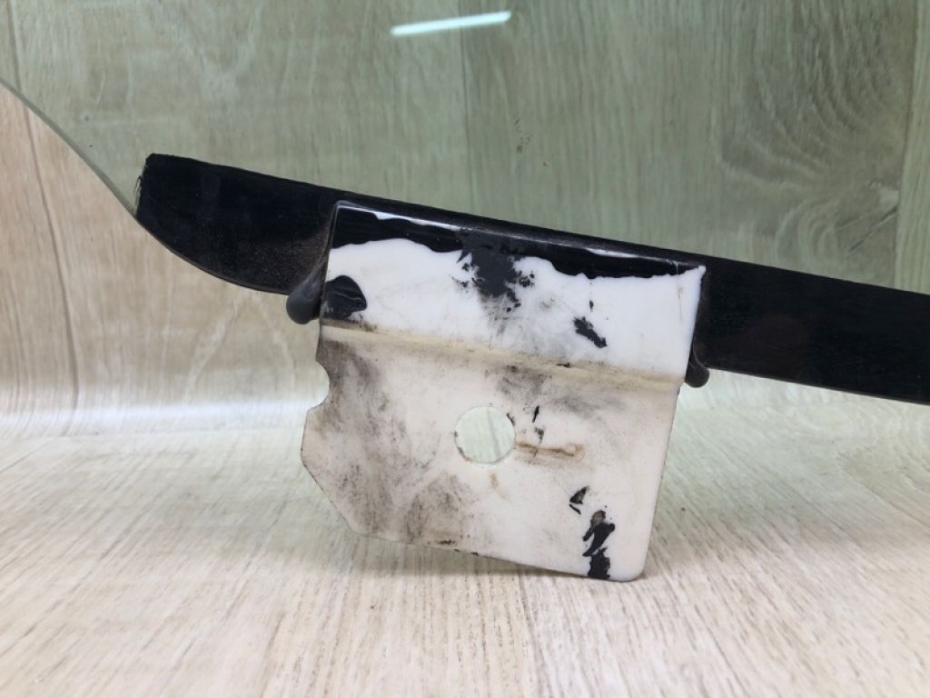 CJ5Z-7821411-B | Скло дверей передн. лів. FORD ESCAPE 12-19 - Фото 4