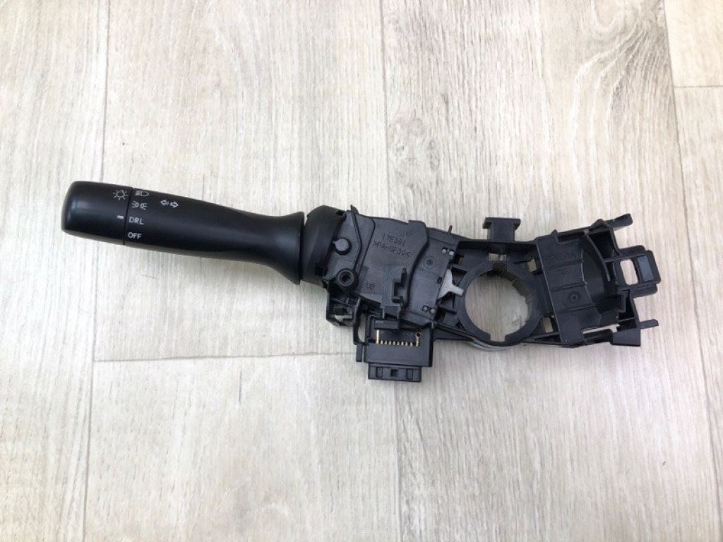 8414004070 | Подрулевой переключатель лев. TOYOTA TACOMA 05-15