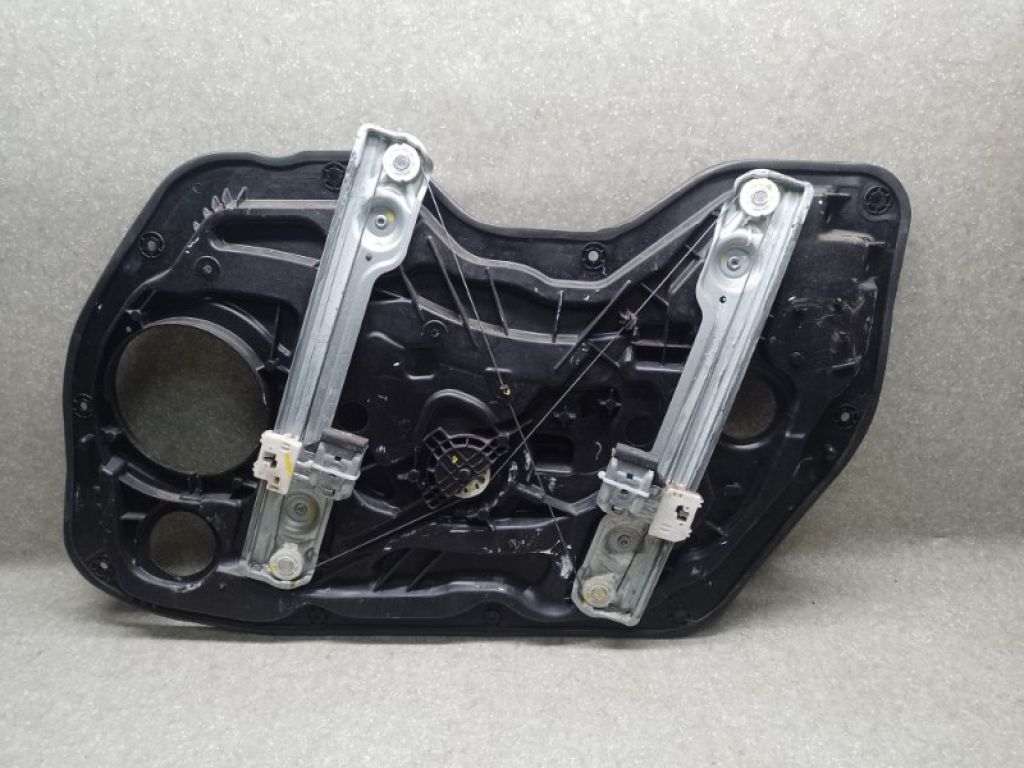 82471-3Y010 | Склопідйомник передн. лів. HYUNDAI ELANTRA MD 10-15