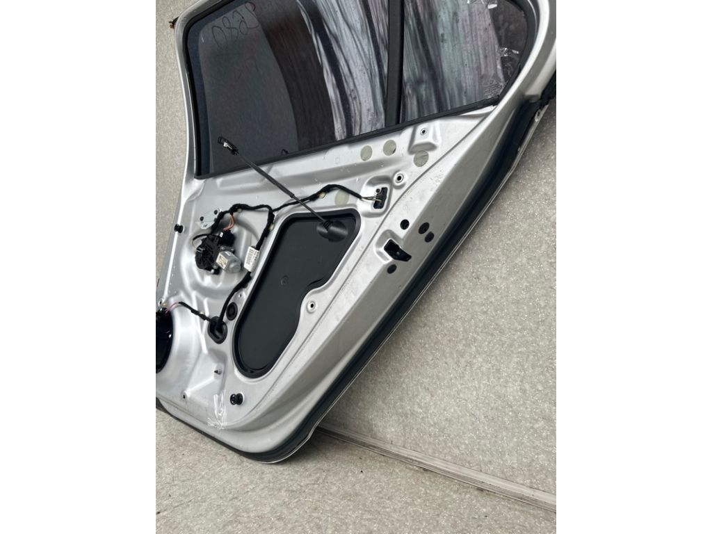 5C6 833 056 A | Двері задн. прав. VOLKSWAGEN JETTA USA 10-17 - Фото 9