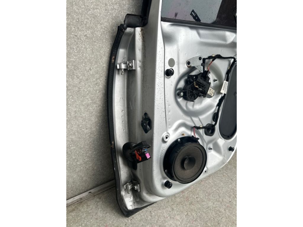 5C6 833 056 A | Двері задн. прав. VOLKSWAGEN JETTA USA 10-17 - Фото 10