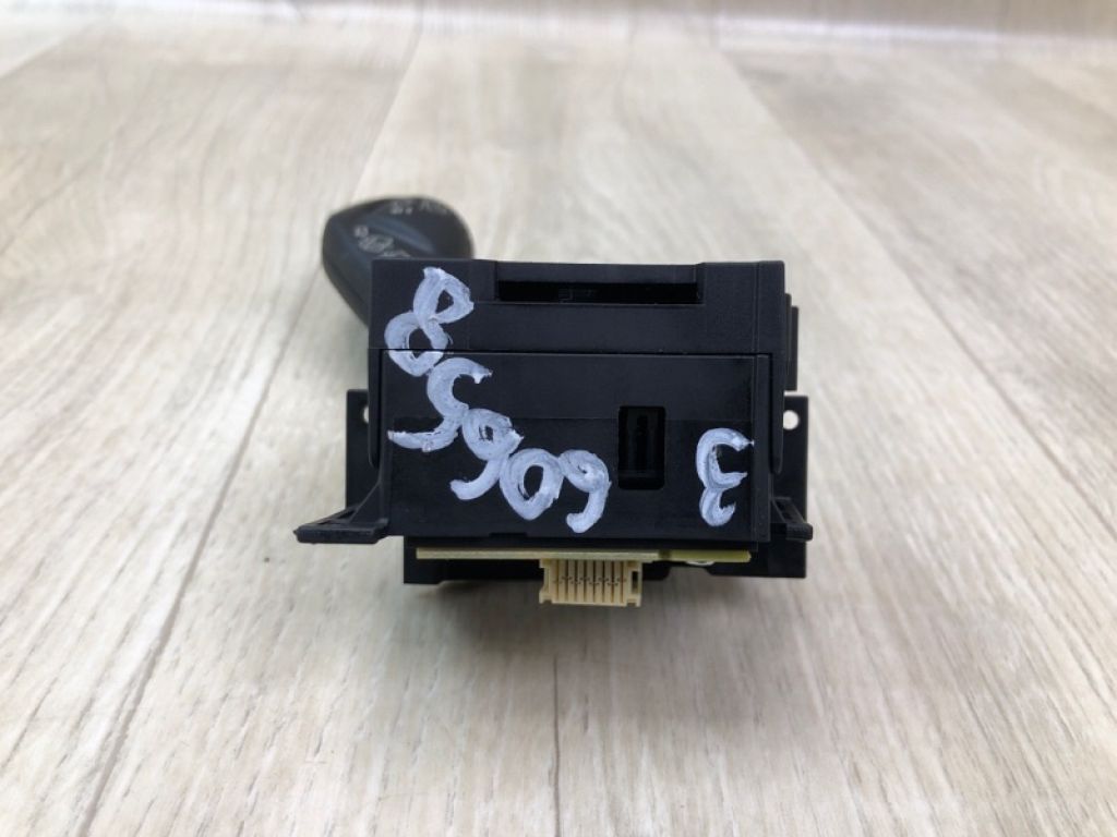 EV6Z-17A553-B | Подрулевой переключатель прав. FORD ESCAPE 12-19 - Фото 5