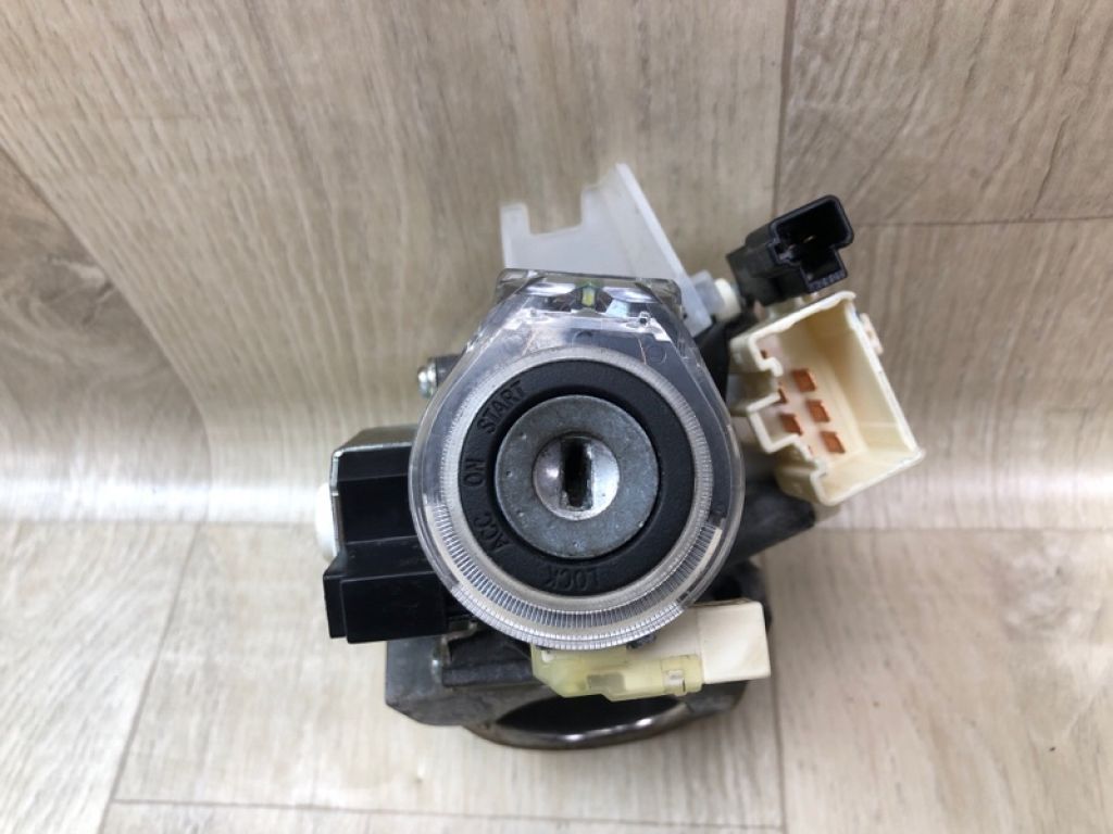 4502002290 | Замок запалювання TOYOTA SIENNA 11-16