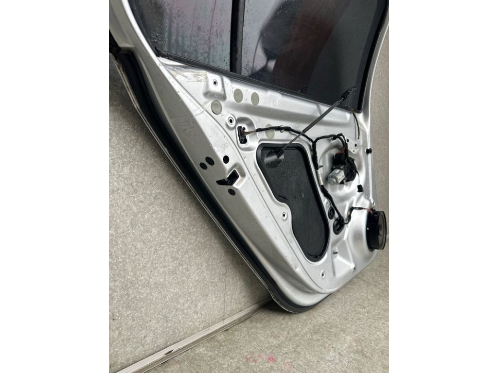 5C6 833 055 A | Двері задн. лів. VOLKSWAGEN JETTA USA 10-17 - Фото 10