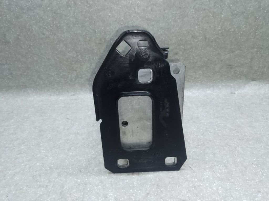 8K0 807 134 D | Кронштейн усилителя переднего бампера прав. AUDI A5 07-17 - Фото 5