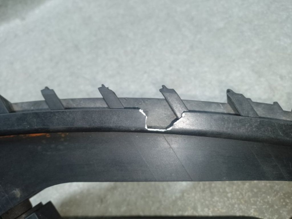 8T0 805 608 | Кронштейн переднього бампера (під фарою) прав. AUDI A5 07-17 - Фото 6