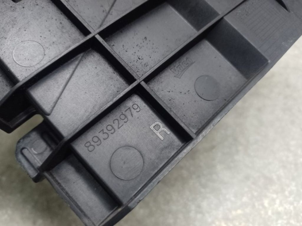 8T0 805 608 | Кронштейн переднього бампера (під фарою) прав. AUDI A5 07-17 - Фото 8