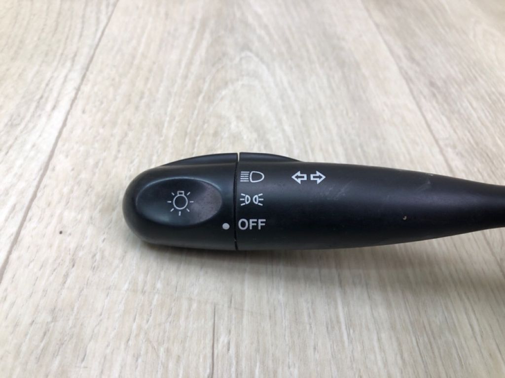 37210-64J21 | Підрульовий перемикач лів. SUZUKI SX4 06-13 - Фото 2