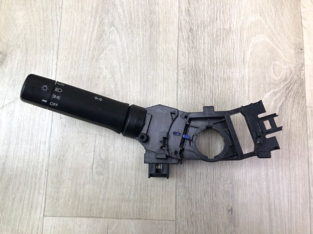 83195AJ08A | Підрульовий перемикач лів. SUBARU OUTBACK 09-14 BR