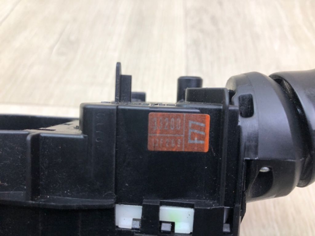 8414033200 | Підрульовий перемикач лів. TOYOTA CAMRY 40 06-11 - Фото 8