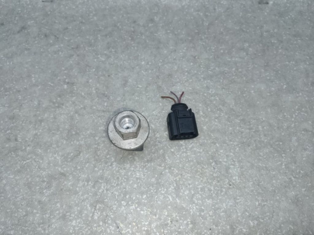 4H0 959 126 | Датчик давления кондиционера AUDI A5 07-17 - Фото 3