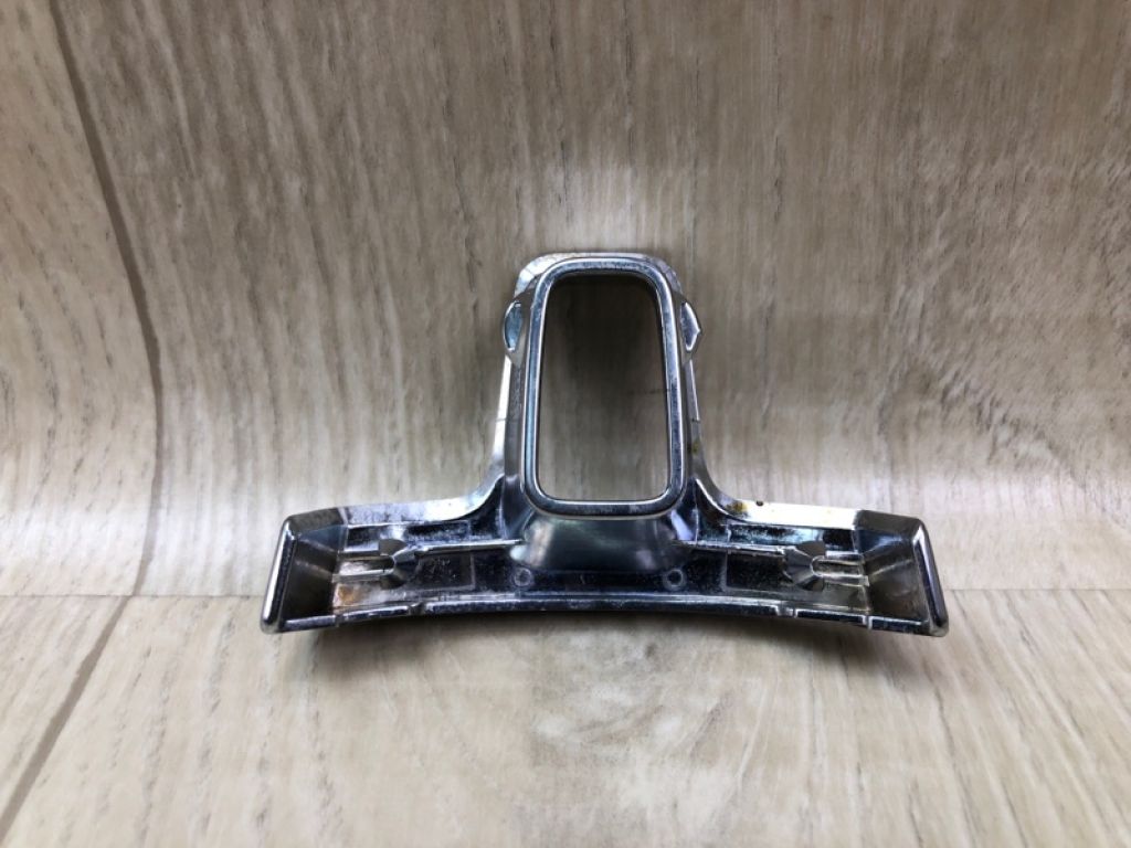 1T0419685B | накладка в салоні VOLKSWAGEN JETTA USA 10-17 - Фото 2