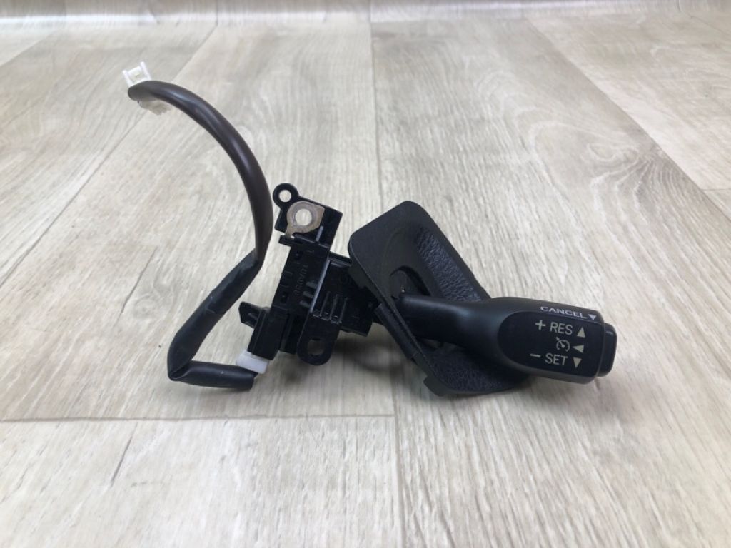 8463208040 | перемикач круиз-контролю TOYOTA SIENNA 11-16