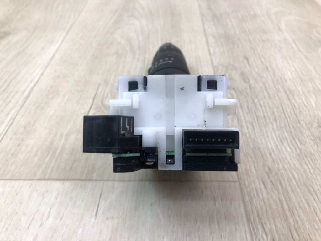 25260JM00E | Підрульовий перемикач прав. NISSAN ROGUE 08-15 - Фото 4