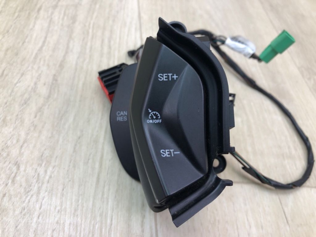CP9Z9C888A | Кнопки на руль лев. FORD FOCUS 10-18 - Фото 2
