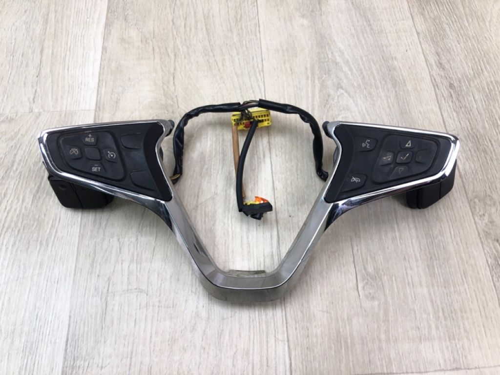 39038558 | Кнопки руля CHEVROLET CRUZE 15-