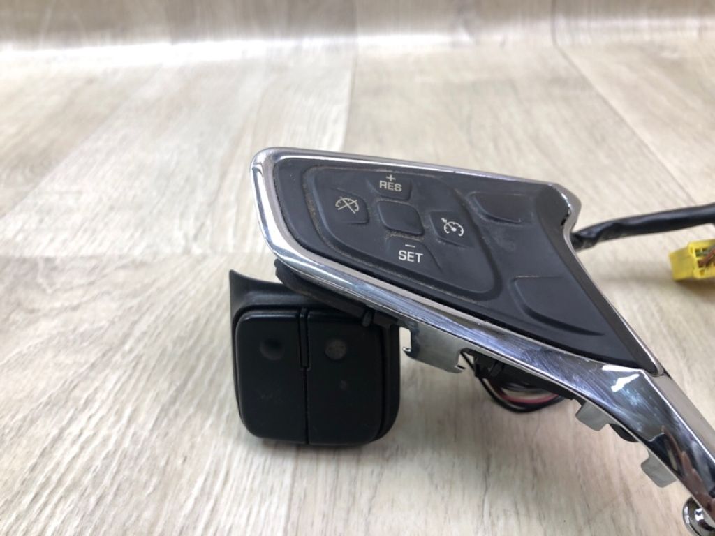 39038558 | Кнопки руля CHEVROLET CRUZE 15- - Фото 2