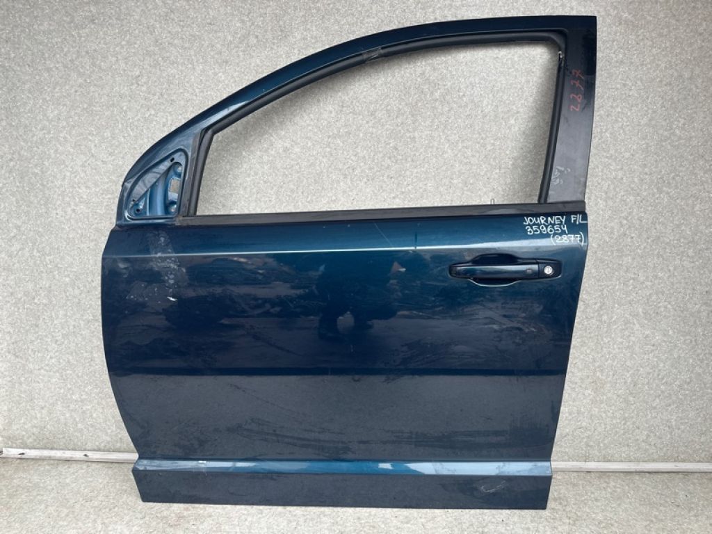 68067 471AD | Дверь передн. лев. DODGE JOURNEY 08-20