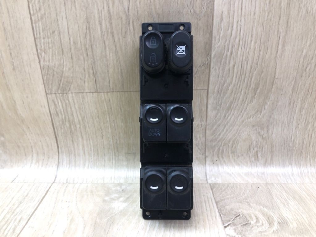 93570-1R111 | Блок керування склопідіймачами HYUNDAI ACCENT RB 10-